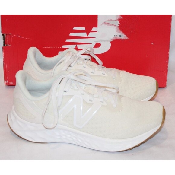 New Balance Fresh Foam Women's Arishi v4 SZ 6.5 BEIGE NIB - Picture 1 of 6